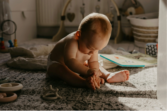 How Sitting Play Supports Your Baby’s Development (and How to Start)